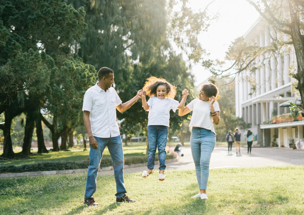 image of happy people